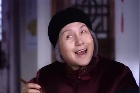 笑笑“身份”被揭开，众人为讨奶奶欢心，不得不对其笑脸相迎