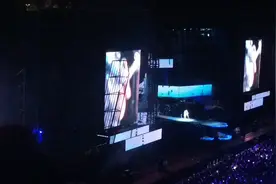 林俊杰演唱会收尾《我继续》《不潮不用花钱》超好听的现场！！