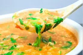 饭店厨师长的疙瘩汤做法，颗粒均匀，好吃有嚼劲，连吃一周不腻视频封面