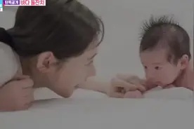 于晓光秋瓷炫儿子第一次喊妈妈，奶奶高兴的大喊，好感动视频封面