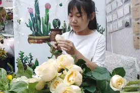 客订父亲节花礼，小玖凤不经意做的超级大束，顾客收到花非常惊喜