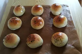 汉堡胚，不用出去买，教你在家做出蓬松，松软的汉堡胚视频封面