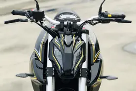 奔达星罗400 Asura阿修罗 单摇臂街车视频封面