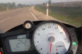 04年雅马哈R6，0-284km/h加速，这车是真的快！视频封面
