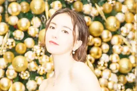 演员吕佳容承认花钱走戛纳红毯，坦言自己感到很惭愧