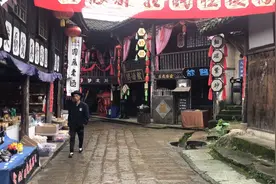 走进电视剧王保长拍摄地，北川龙隐镇。感受民国时期小镇生活风貌视频封面