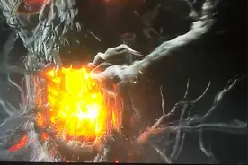 男孩为了保护自己的妈妈，勇敢，不怕畏惧与魔兽对立。视频封面