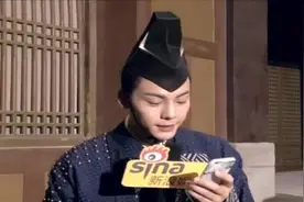 《醉玲珑》陈伟霆幕后采访：谈和刘诗诗吻戏，因太用力弄伤她了！视频封面