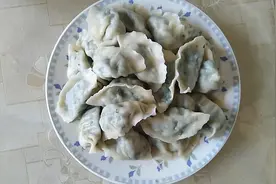 捏饺子皮薄馅大 活面加点这个面揉软 有弹性 多熟几过皮都不破