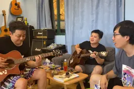 赵雷《鼓楼》和《南加州从不下雨》真的可以串一起，结尾有彩蛋视频封面