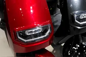 看中了雅迪这款电动车，可是店家要4500元！你们觉得贵吗？视频封面