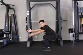 怎样做蹲起才不会损伤膝盖，我来教你正确的蹲起模式视频封面