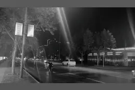 实拍五年前河北三线小城市的街景，怀念曾经过往，你后悔吗？