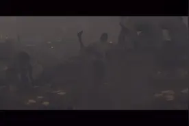 变异巨型猩猩吃了解药后帮助人类打败变异狼和变异鳄鱼视频封面