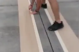 如何在马路上画出好看的标线