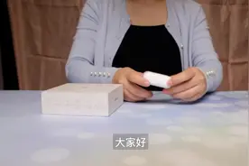 蓝牙耳机暴力测试：持续60度高温淋水挑战极限视频封面