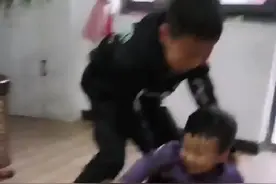 哥哥与弟弟的较量，看看谁厉害！视频封面