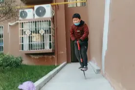我家小胖子十岁体重100出头了，这体型让人熬煎，会不会影响发育视频封面