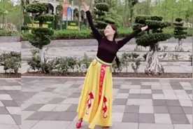 仙女般空中小姐翩翩飞舞视频封面