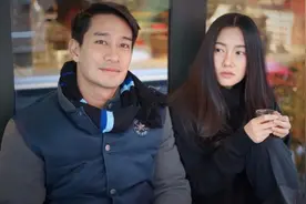 泰剧：转眼男主已追求了女主一年，女主还是未松口，男主会放弃吗