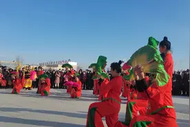 庆阳二百六十万人民欢天喜地，庆银西高铁正式开通运行！视频封面