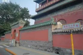东直门交通枢纽站乘坐北京公交公交车635路，这一路景色真不少