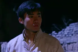 练武的人反应都太迅速，大哥从背后拍他肩膀，差点回手打伤大哥视频封面