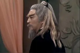黄药师进归云庄,弟子陆乘风下跪相迎,东邪被感动,说自己愧对徒弟视频封面