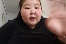大龄剩女胖胖的妈妈给胖胖送来了鸡蛋好多啊，有妈的孩子真好视频封面