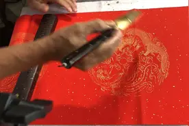 2.5米宴客厅对联，教授娶儿媳，自拟对联大方得体，宾客都夸有才视频封面