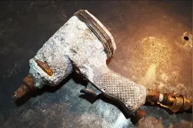 拆解一台旧的大扭力气动冲击扳手小风炮，内部结构其实挺简单！！视频封面