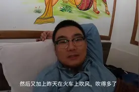 小伙自己在印度旅行：挑战街边摊果然拉肚子，还偶遇印度婚礼现场视频封面