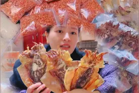 婆媳帮粉丝们买潮汕特产“海味，看看墨鱼干又鲜又大，太抢手了视频封面