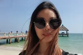 世界十大最美海滩日落之一，柬埔寨金银湾，游客很少非常安静视频封面