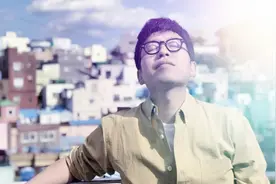 主持人海阳的熊孩子日记：爬树摸鱼全都会 海阳你是真的皮