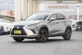 试驾雷克萨斯NX300H，不以加速取胜，油耗是真的低图片