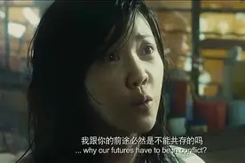 小伙子不舍得女友跟着他受苦.而选择独自承受一切...