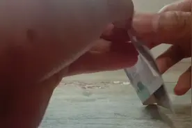 教大家如何折三角形