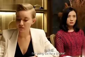 看包贝尔的表情就知道他为什么不留头发了，真疼！视频封面
