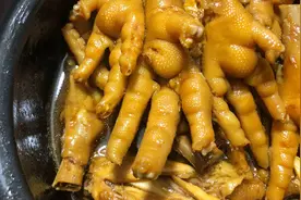 1分钟教你秘制卤鸡爪鸡中翅，做法简单，色相味美，孩子超爱吃