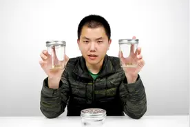 把一块肉放在真空瓶里一个月，它会烂吗？视频封面