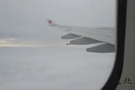 重庆飞迪拜需要7个多小时，一起看起飞过程视频封面