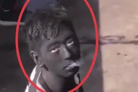 兄弟啊！新娘是你前女友啊？怎么黑着个脸呢？