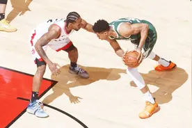 【官方集锦】雄鹿112-118猛龙 伦纳德36分助猛龙双加时险胜雄鹿！视频封面