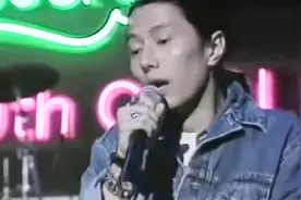 郑钧《赤裸裸》，94嘉士伯音乐节现场版！视频封面