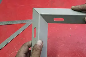 角铁趴着怎么切45度角，这种方法简单快捷，真的太牛了！