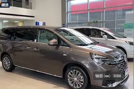 别克GL8 陆上公务舱 652T 豪华型，车型功能展示视频封面