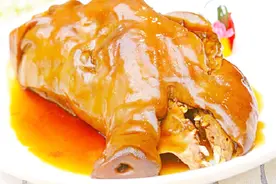 为什么中国人喜欢吃猪头肉？猪头肉有哪些好处？看完涨知识了视频封面