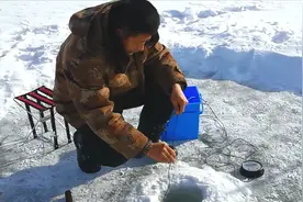 玩了这么多年冰钓，冰下水温是多少真不知道，今天测试一下视频封面