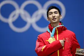武大靖高光时刻，荣誉纷至沓来，放低姿态不忘初心视频封面